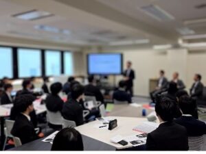 横浜公務員＆IT会計専門学校にてIT業界セミナーを実施しました