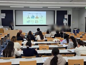 鶴見大学にてIT業界セミナーを実施しました